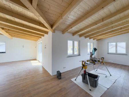 ERSTBEZUG NACH SANIERUNG! SONNIGE 3 - ZIMMER-BALKONWOHNUNG - Photo 3