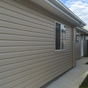 Spacious 2 Bedroom Granny Flat - Photo 2