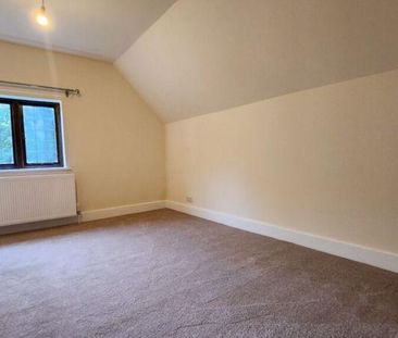 3 bedroom detached house to rent - Photo 2