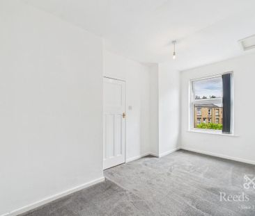 2 bedroom end of terrace house to rent - Photo 1