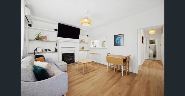 NEATLY PRESENTED THREE BEDROOM PROPERTY IN THE HEART OF BLACK FOREST - Photo 1