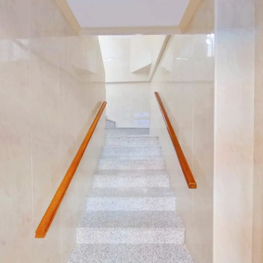 Piso de alquiler en Zofio - Photo 1