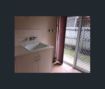 Conveniently located THREE bedroom family home! - Photo 6