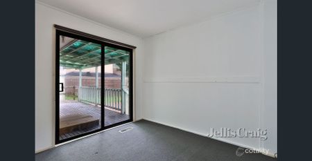 Location, Space & Lifestyle - Photo 5