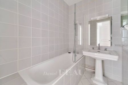 Location appartement, Paris 7ème (75007), 5 pièces, 142.4 m², ref 86720041 - Photo 4