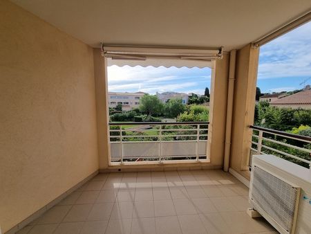 Location Appartement 3 pièces 66m² - Photo 5