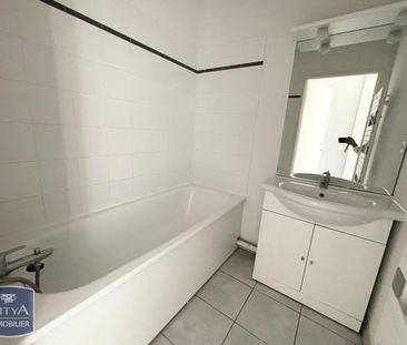 Location Appartement 2 pièces 54m² LE CATEAU CAMBRESIS 59360 - Photo 6