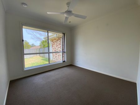 Comfortable Modern Home in Pimpama! - Photo 3