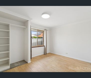 Spacious Living in a Prime Morley Location - Photo 1