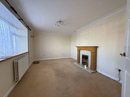 3 bedroom semi-detached house to rent - Photo 2