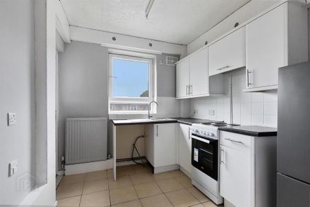 Apartment 10 165 Skegoneill Avenue, Belfast, BT15 3JS - Photo 4
