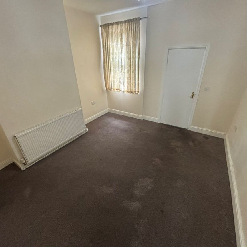 2 bed Terraced - To Let - Photo 1