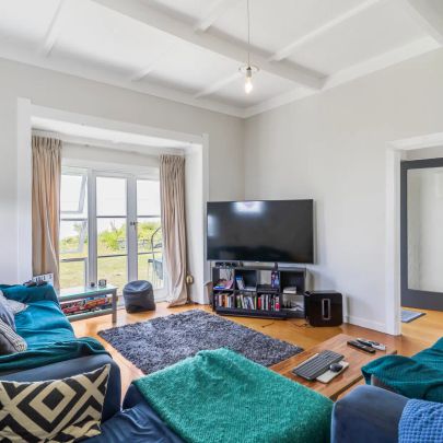 1/131 Ladies Mile - Photo 1