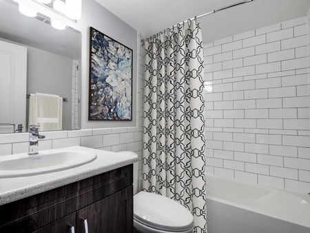Royalton Place - Photo 2