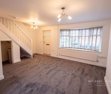 2 bedroom semi-detached house to rent - Photo 4