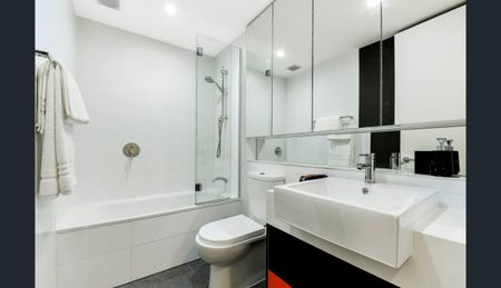 GORGEOUS | GROUND FLOOR | CLOSE TO BEACH - Photo 5