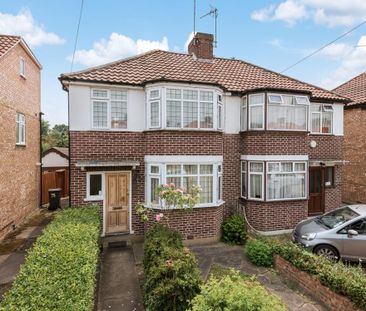 Oakhampton Road, London NW7 - Photo 1
