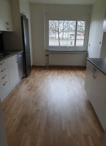Kungsvägen, Växjö - Photo 2
