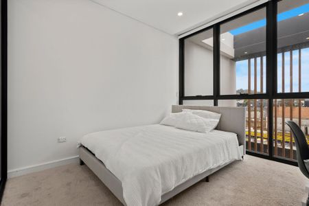 201/35 Kenny St, - Photo 3