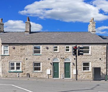 2 bedroom terraced house to rent - Photo 1