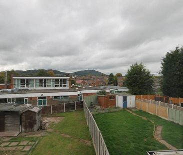 3 bedroom terraced house to rent - Photo 5