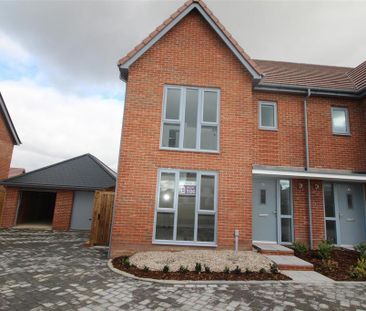 3 bedroom semi-detached house to rent - Photo 1