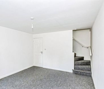 2 bedroom semi-detached house to rent - Photo 6