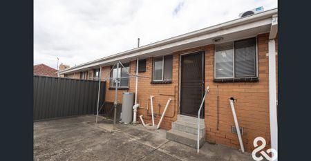 IDEALLY LOCATED. - Photo 5