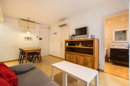 Carrer de Salvà, Barcelona, Catalonia 08004 - Photo 3