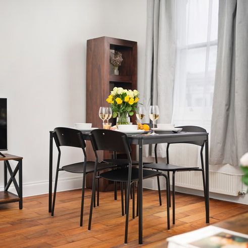 Adrian Mews - Photo 1