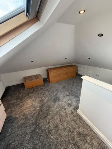3 bedroom flat to rent - Photo 5