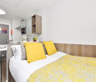 Studio to rent - Photo 5