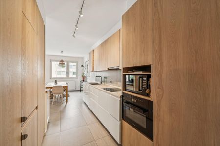 Bel Appartement traversant avec cheminée - Photo 3