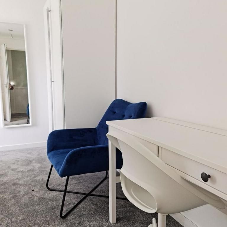 6 bedroom townhouse to rent - Photo 1