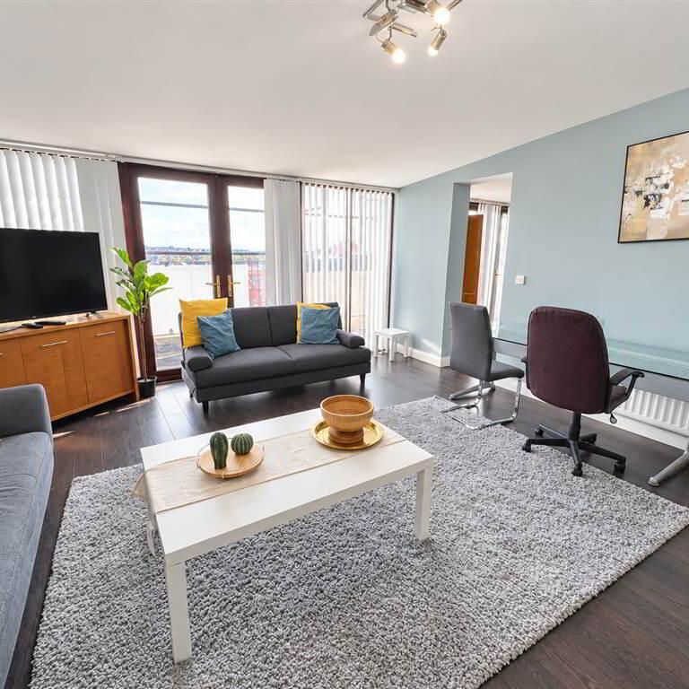33 Winter Gardens, Alfred Street, Belfast, BT2 8EP - Photo 1