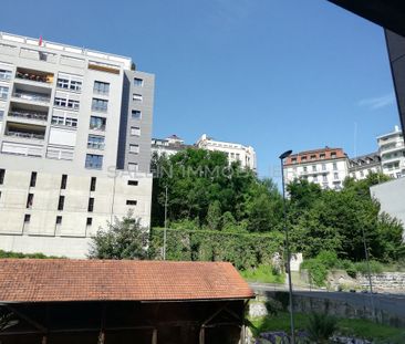 APPARTEMENT MEUBLE DE 2½ PIECES AU CENTRE VILLE - Foto 2