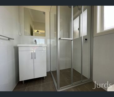 2/35 Evans Street, Cessnock, NSW 2325 - Photo 3