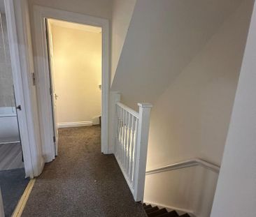 4 bedroom terraced house to rent - Photo 4