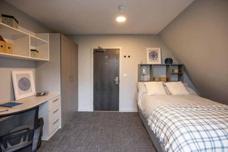 Deluxe 2 Bedroom Apartment - Photo 5