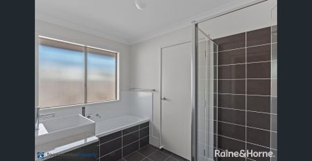 Modern Unit Close to the CBD! - Photo 5