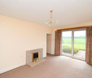 2 bedroom bungalow to rent - Photo 3