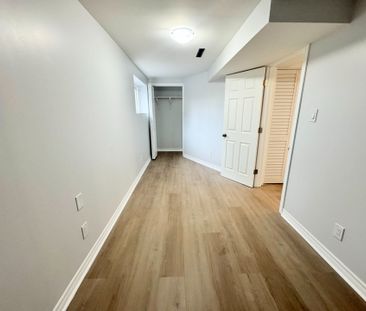 For Lease - 4244 York Drive, Niagara Falls, Ontario - Photo 2