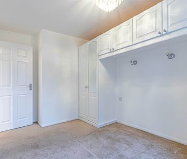 3 bed Semi Detached House for rent - Photo 4