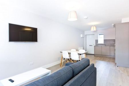 2 bedroom flat to rent - Photo 3