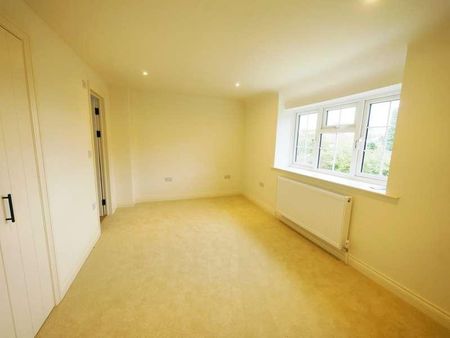 Broadwell, Lechlade, GL7 - Photo 2