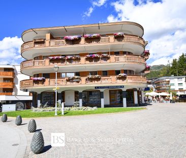 Superb 2.5 p renovated and furnished, full center, rue du Prado - Photo 4