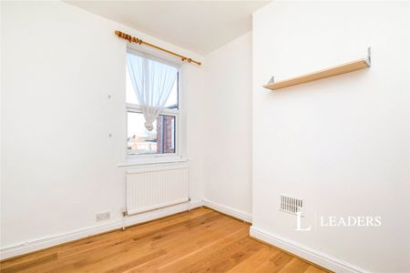 3 bedroom house to rent Farley Street, Nottingham, Nottinghamshire, NG6 - Photo 4