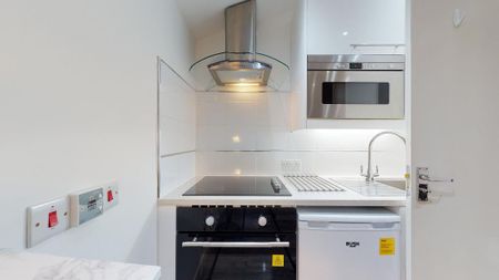 Studio to rent - Photo 5