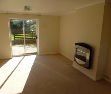 Anne Crescent, Salisbury, Durrington - Photo 1