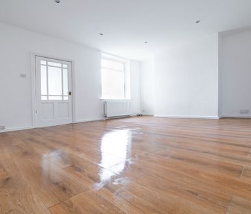 Room in a Shared House, Lamerock Road, BR1 - Photo 5